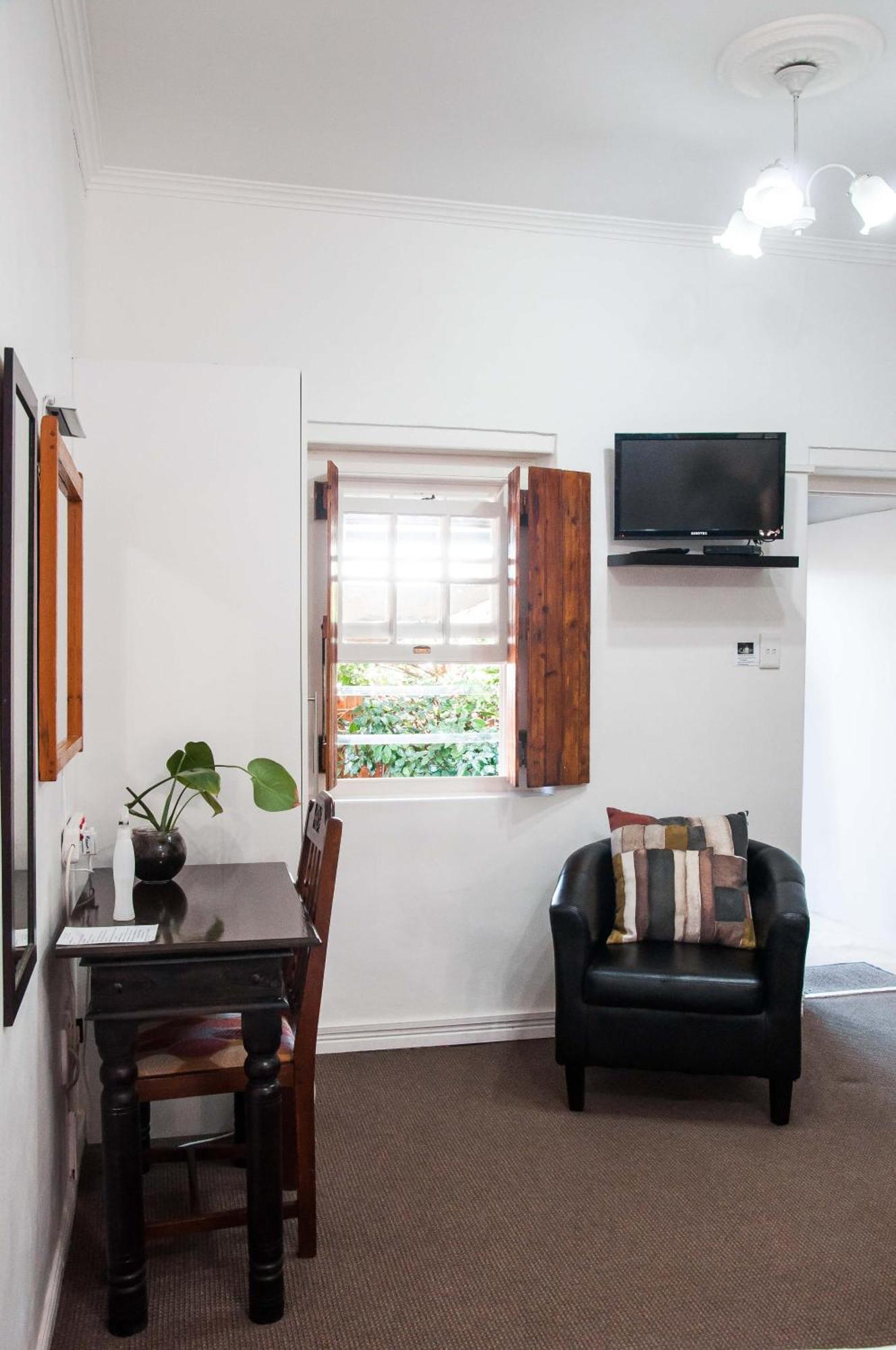 6 On Kloof Guest House 브레다스도프 외부 사진